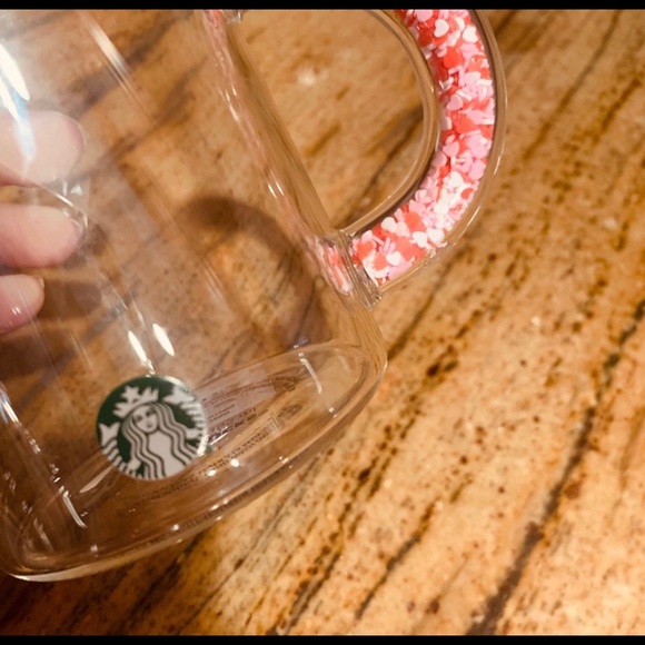 💕 New Starbucks Valentine 2020 Mug - Picture 1 of 4